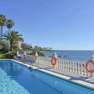 https://apartamento-en-primera-linea-de-playa-malaga-29649.1costadelsol.com